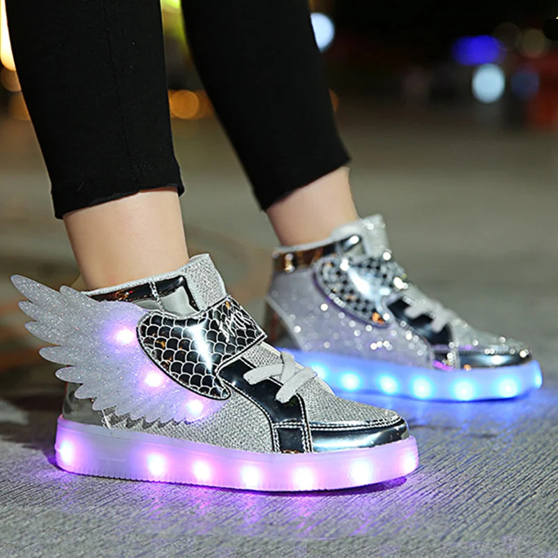 Zapatillas con luces y alas