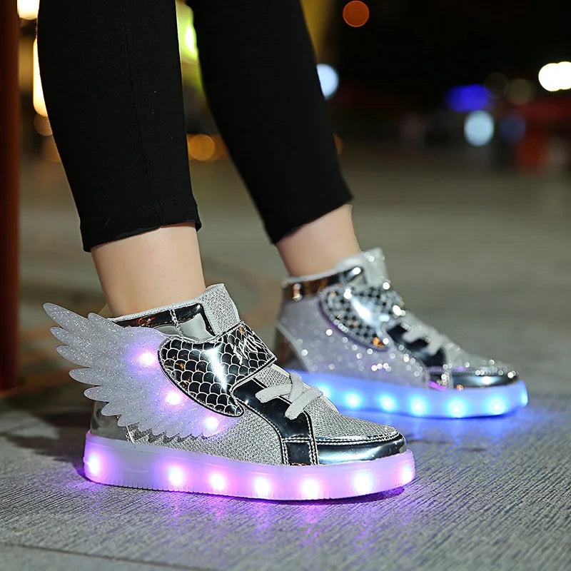 Zapatillas con luces y alas