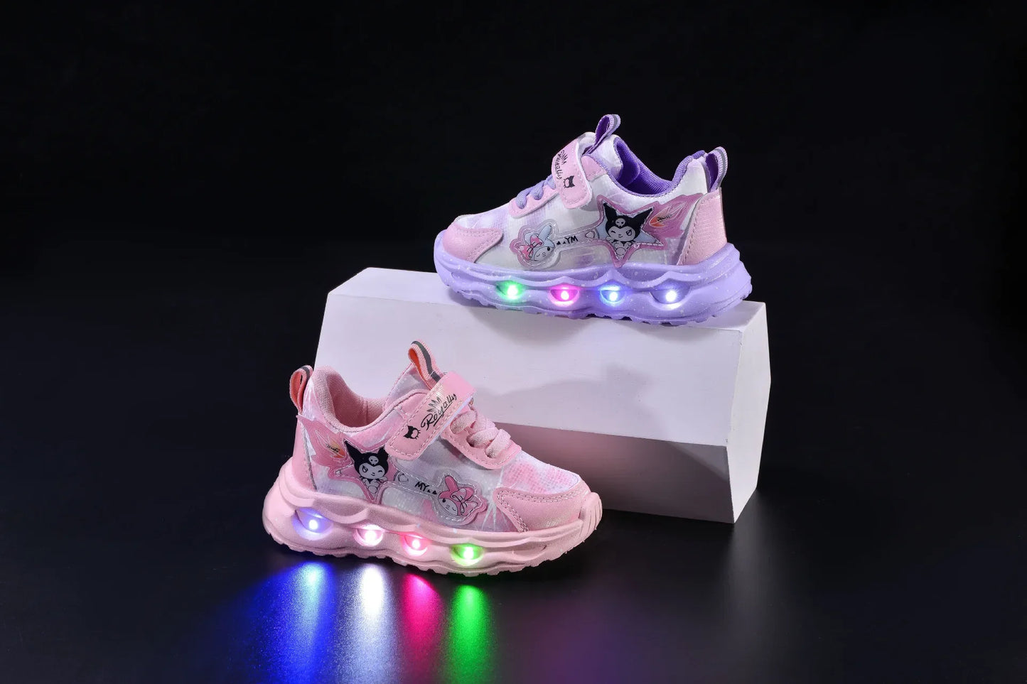 Zapatillas Kuromi con luz LED