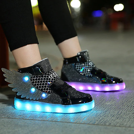 Zapatillas con luces y alas